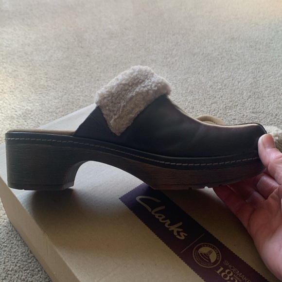 Clarks Clogs NWT - Picture 7 of 9